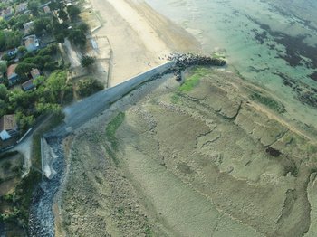 illustration Gestion des ouvrages contre l’érosion : Oléron en première ligne